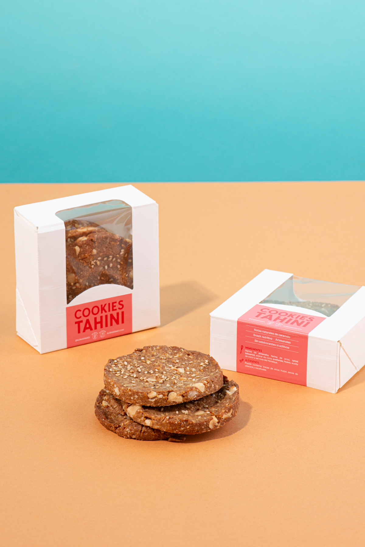 Cookies de tahini y avellanas